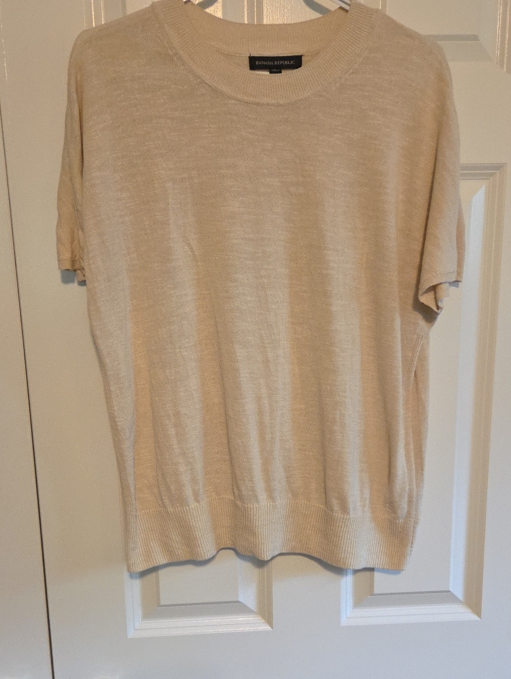 Banana Republic Lightweight Beige Top - L